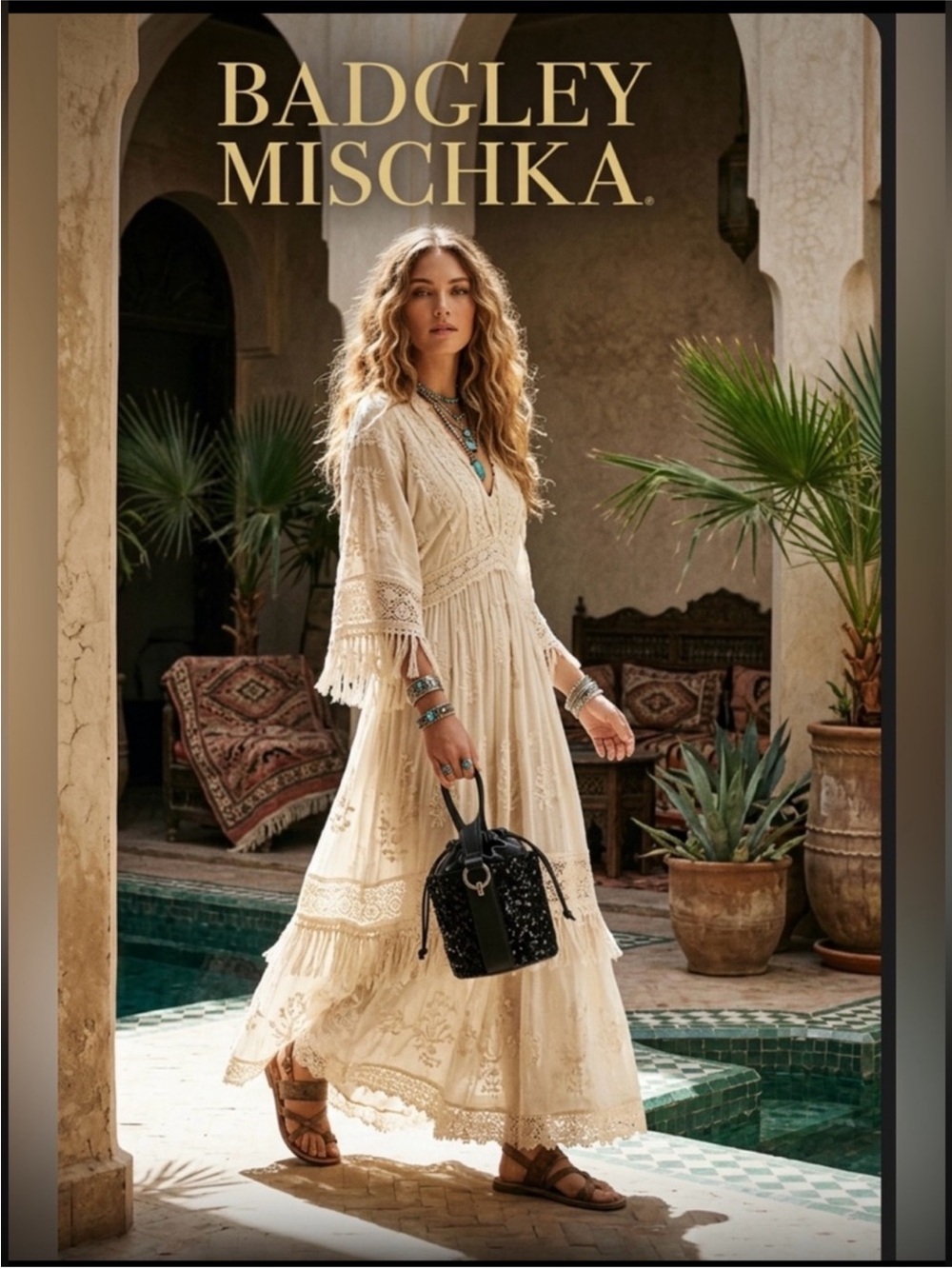 NWT ~ Badgley Mischka
Sequin Bucket Bag